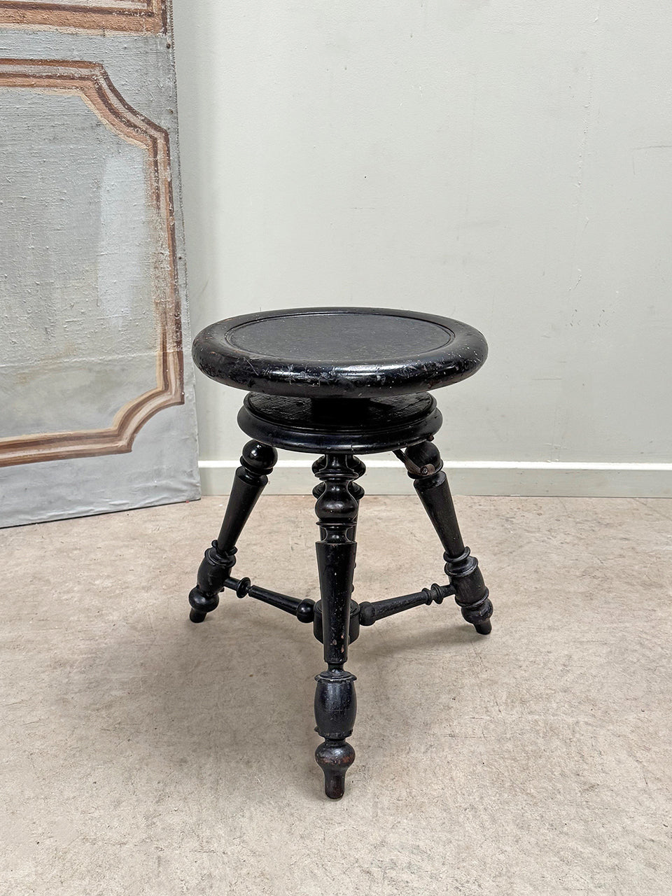 Napoleon III stool