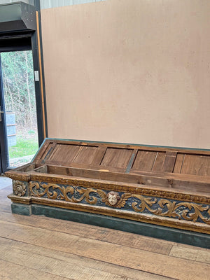 Beautiful storage bench