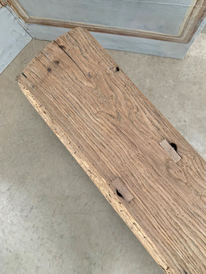 Slender oak bench