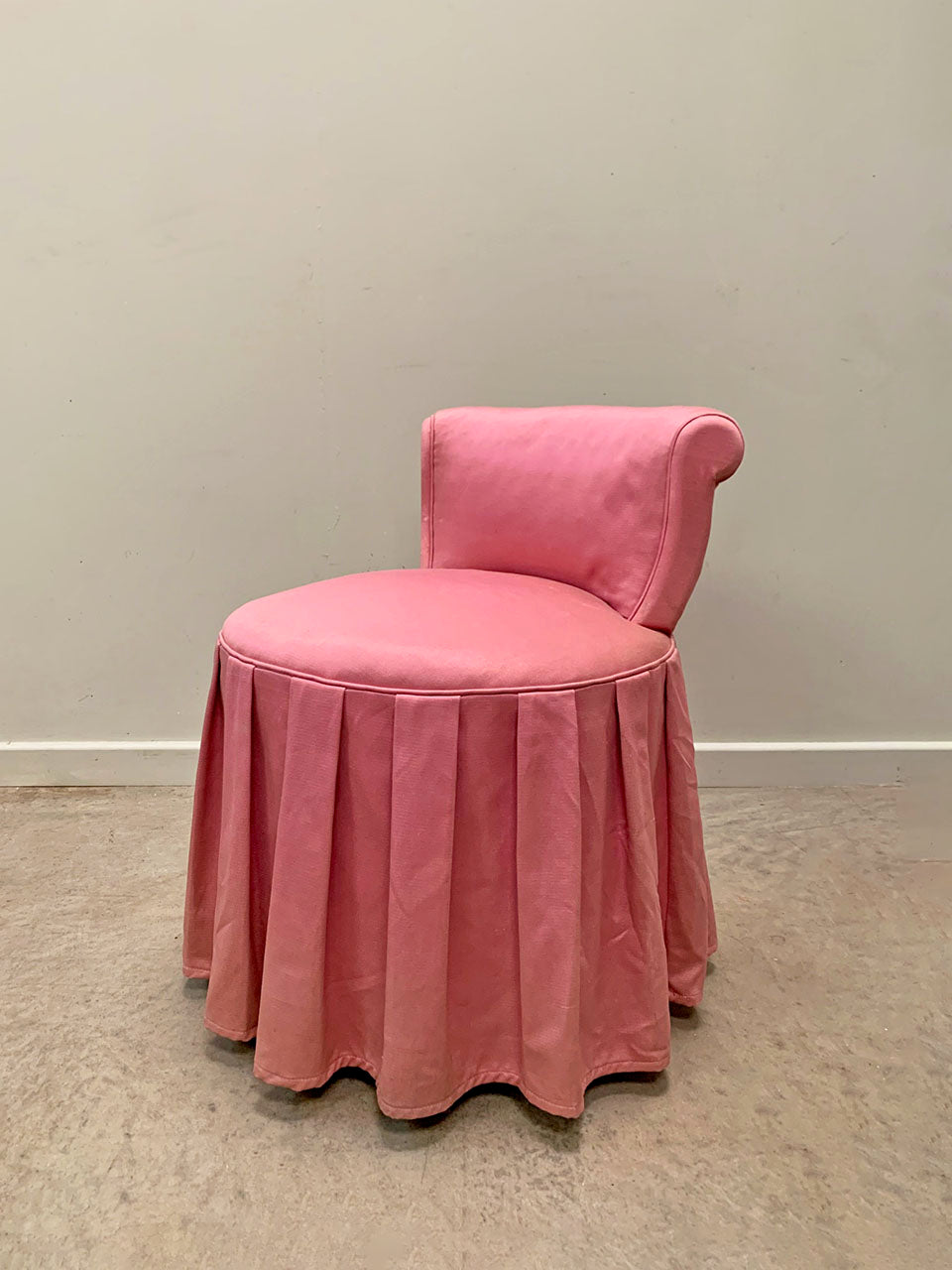 Boudoir stool