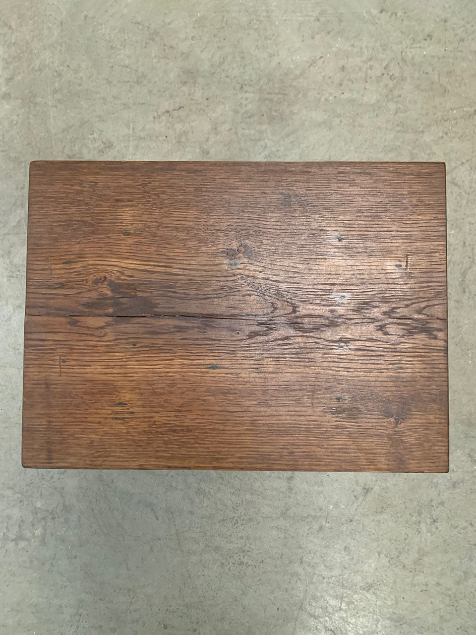 Curved base stool or side table