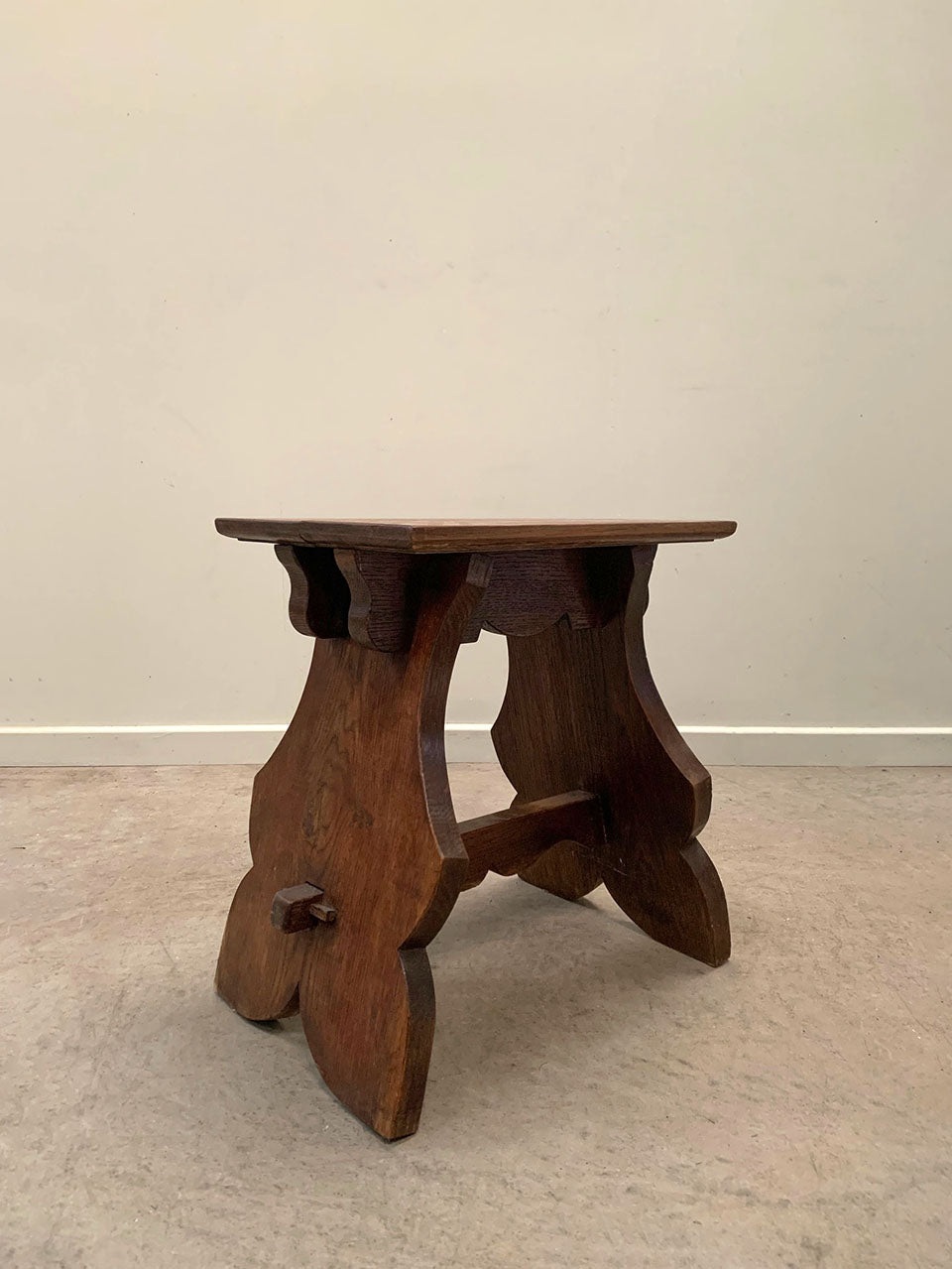 Curved base stool or side table
