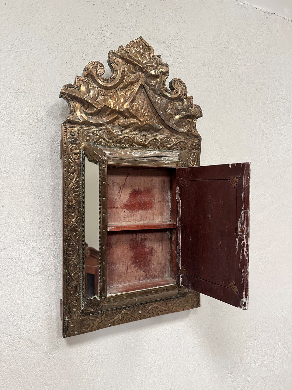 Cushion mirror