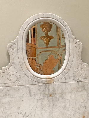 Marble upstand with mirror