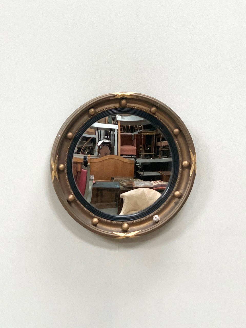Small porthole mirror