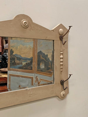 Mirrored portmanteau