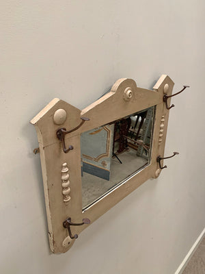 Mirrored portmanteau