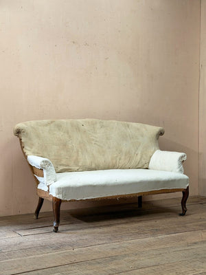 Chapeau de gendarme sofa