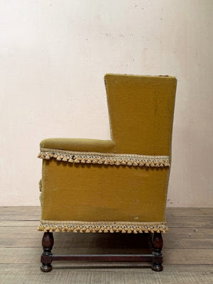 Wing sofa