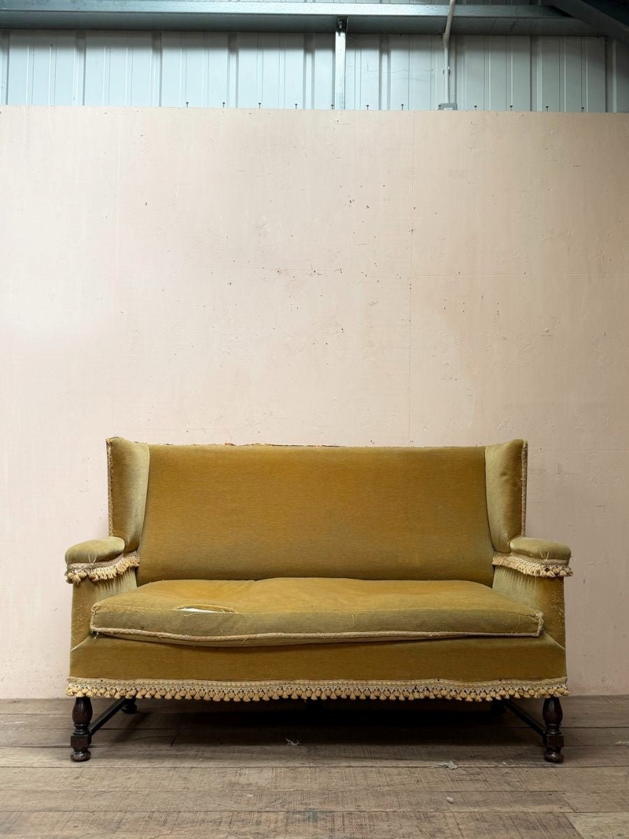 Wing sofa