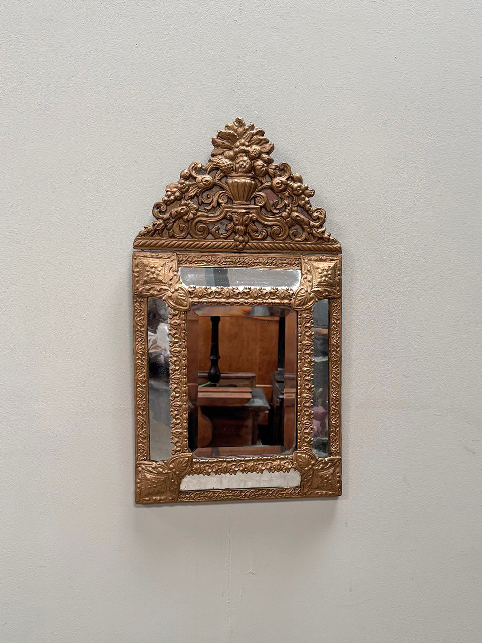 Cushion mirror