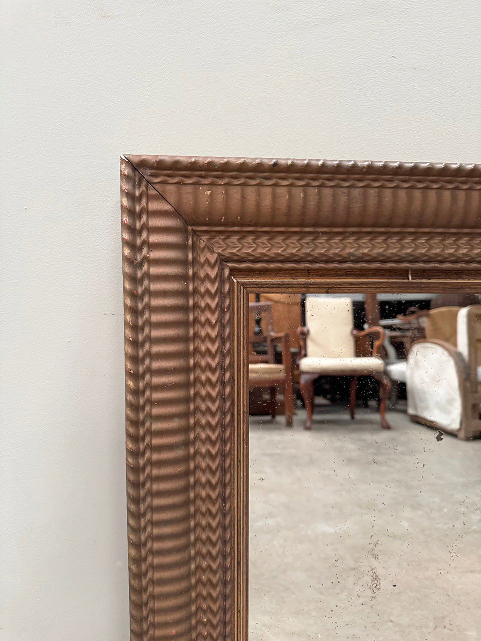 Reeded frame mirror