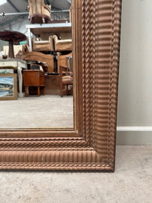 Reeded frame mirror