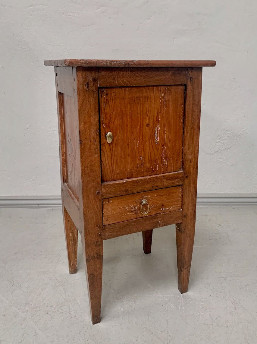 18th century bedside cabinet