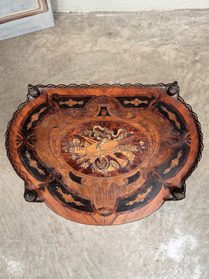 Napoleon III etagere