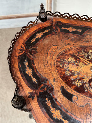 Napoleon III etagere