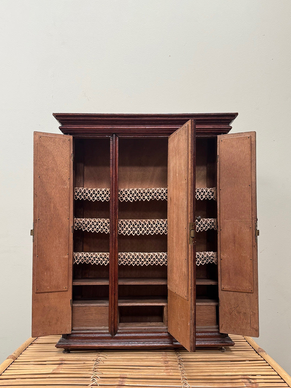 Apprentice piece armoire