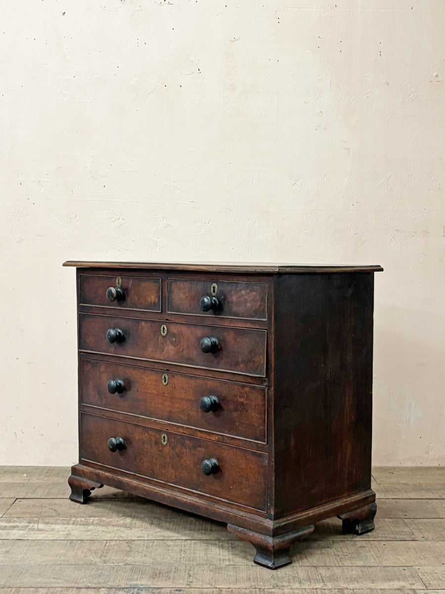 Bachelors chest