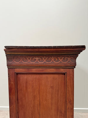 Carved front chest of drawers