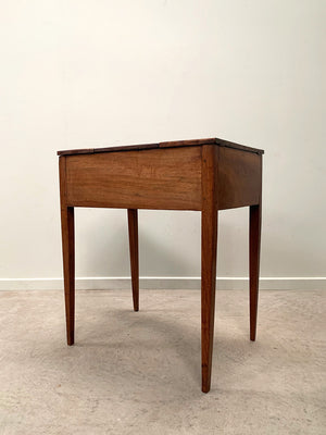 Parquetry dressing table