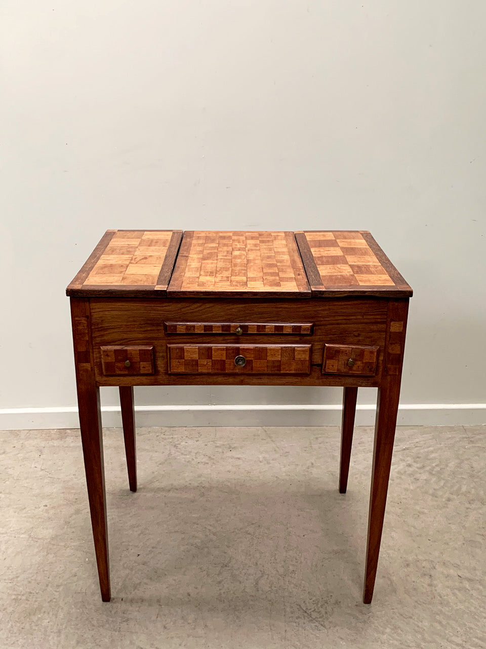 Parquetry dressing table