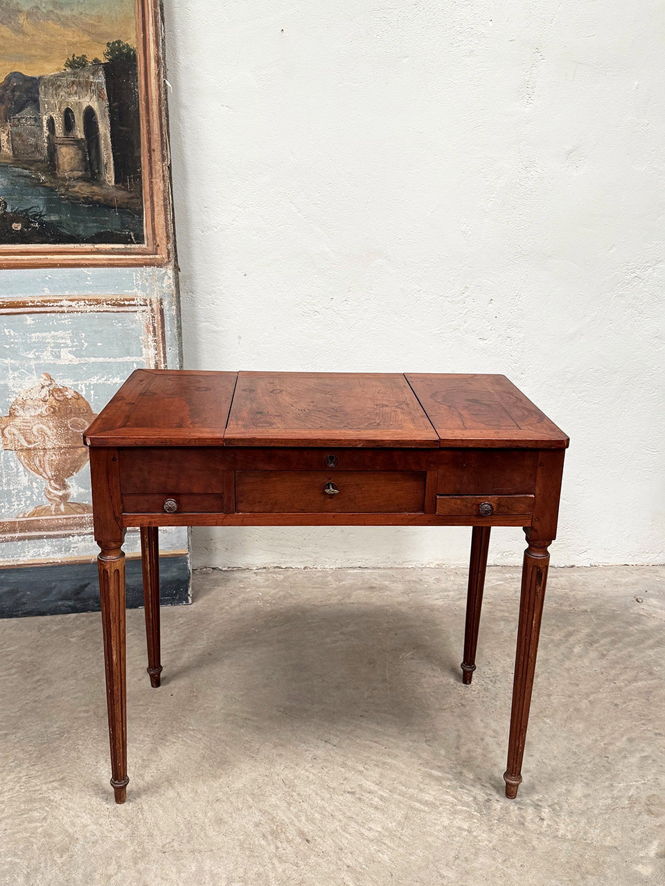 Walnut coiffeuse