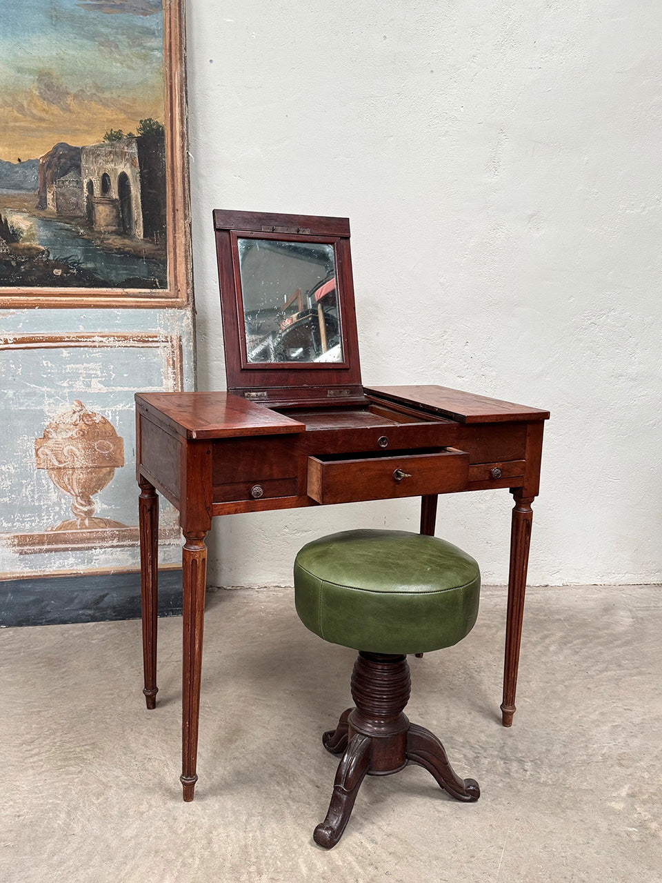 Walnut coiffeuse