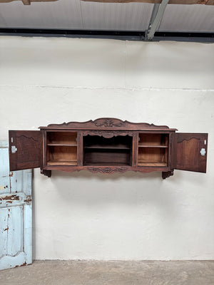Dresser top (Reserved)
