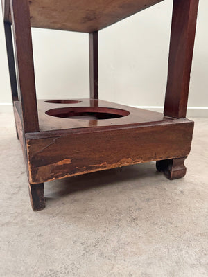 Empire drinks console