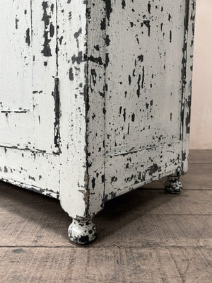 Dry scraped buffet