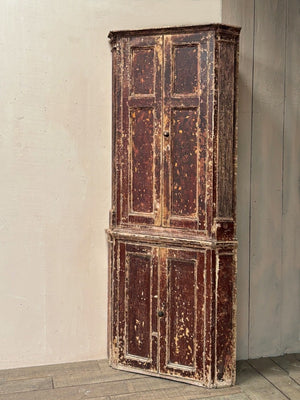 Georgian corner cupboard