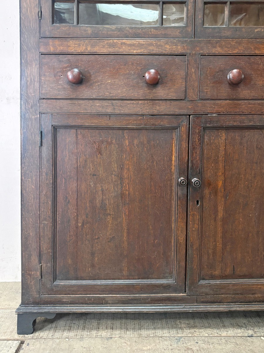 Georgian oak cupboard