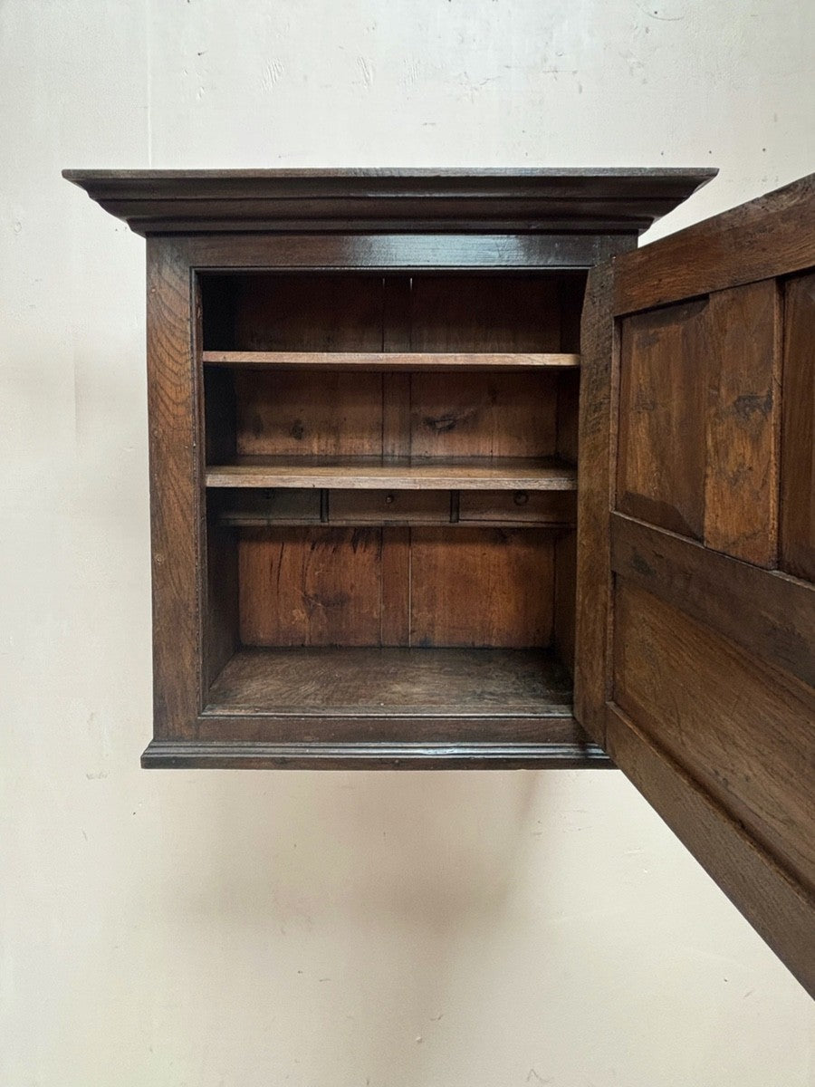 Georgian wall cupboard (Reserved)
