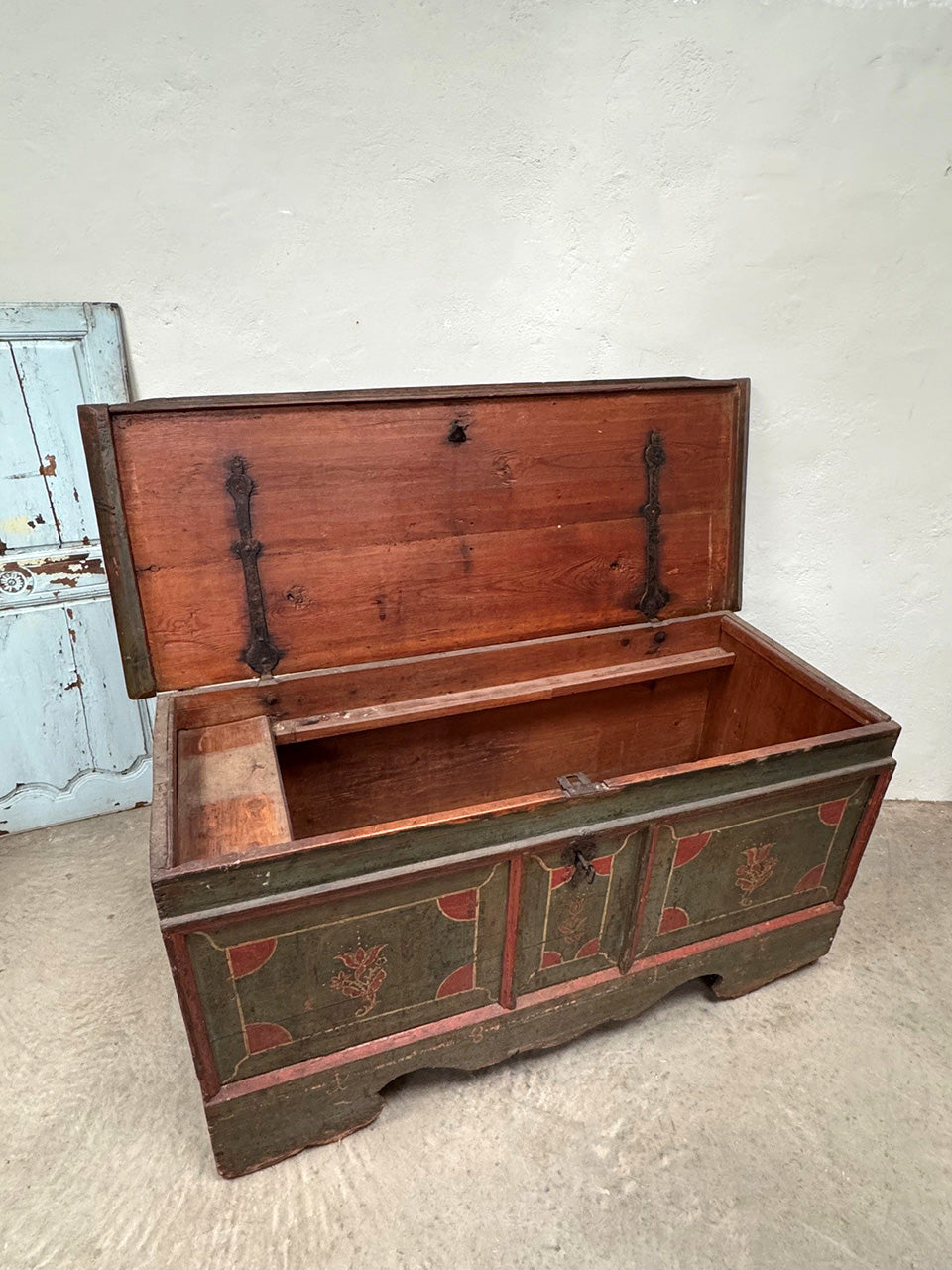 18th century marriage chest
