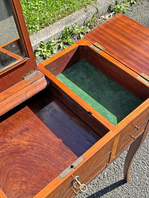 Marquetry coiffeuse