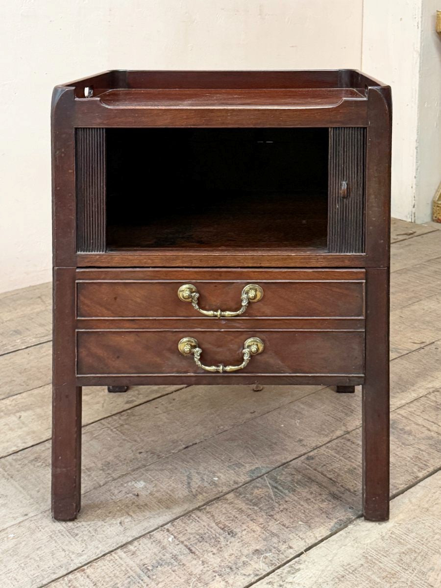Mahogany cabinet with drawer
