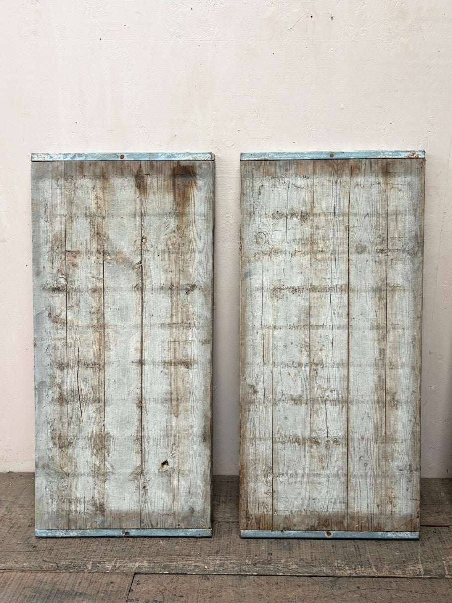 Pottery shelves (each)