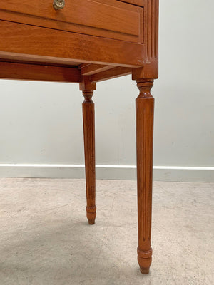 Pair of bedsides with drawers