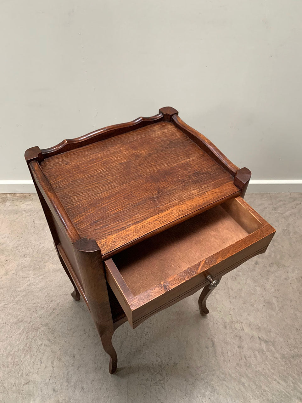 Pair of cabriole leg chevets