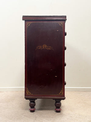 Nautical chest of drawers