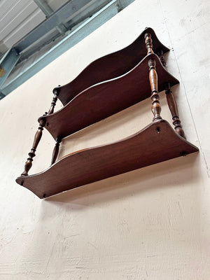 Spindle shelves