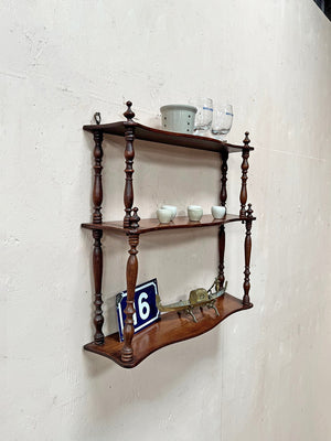 Spindle shelves