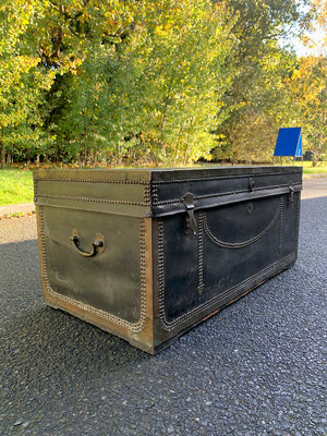 Storage trunk