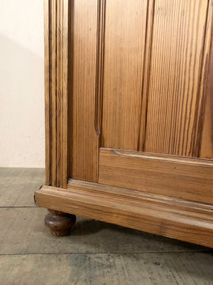Washstand with a beautiful marble top
