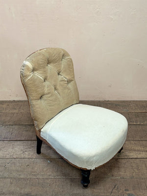 Button back slipper chair 'as is'