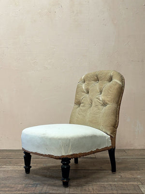 Button back slipper chair 'as is'