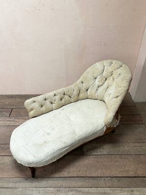 Deep buttoned chaise longue 'as is'
