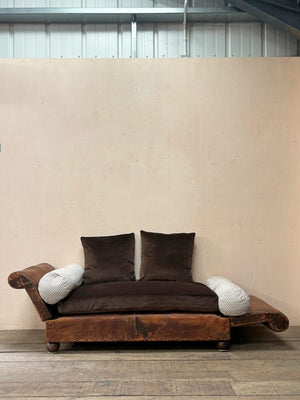 Leather daybed