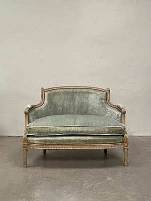 Small Louis XVI style sofa 'as is' (Reserved)