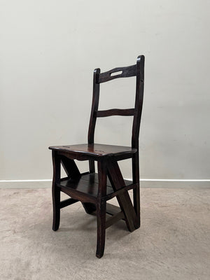 Metamorphic chair (Reserved)